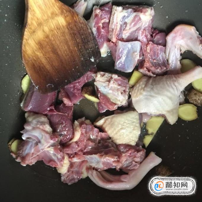 如何煮鸭肉面？