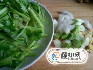 芹菜的做法—芹菜炒猪肝