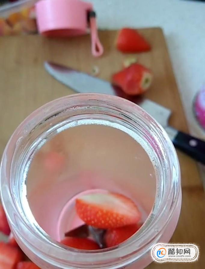 草莓沙拉怎么做